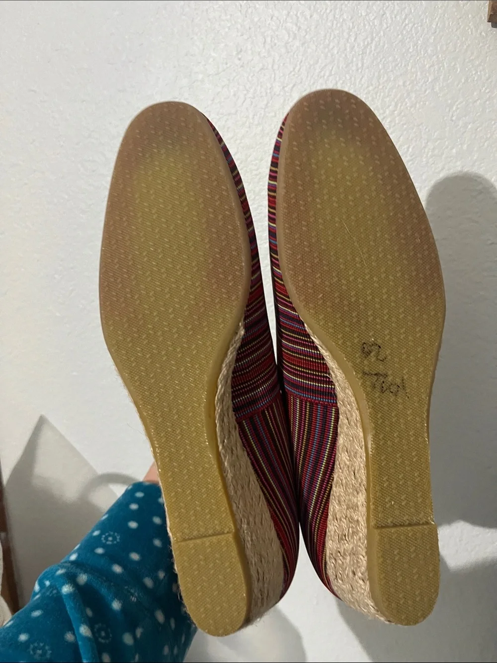 New SAS Becky Women’s Jute-Wrapped Wedge Red Rainbow 9.5 Narrow NWOT